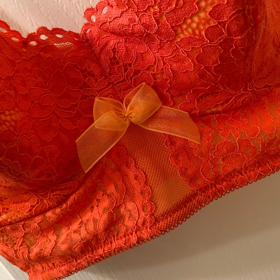 b.tempt'd by Wacoal Women's Coral Long Line Ciao Bella Bra Size Medium - Image 4 of 4