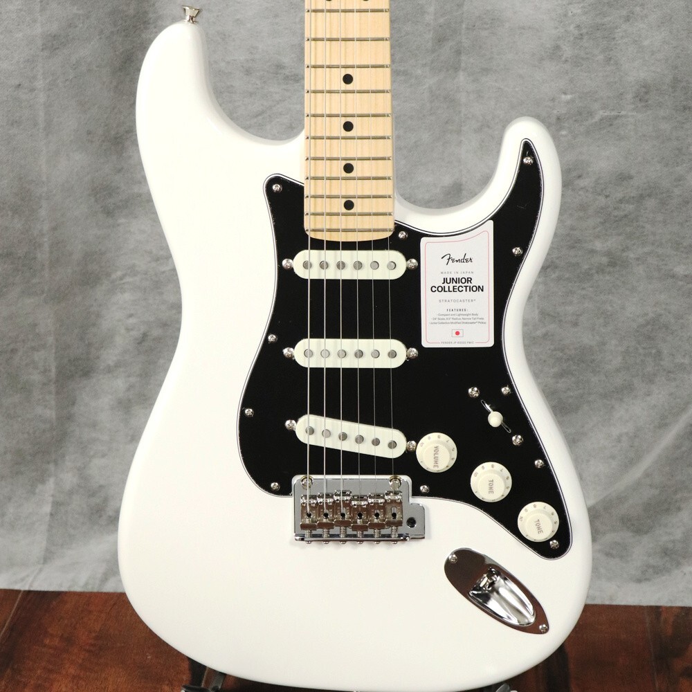 Fender 日本製 Stratocaster cream white Fender 1976-1977 Stratocaster Olympic White Electric Guitar