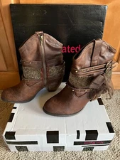 Women’s Not Rated Boots Brown Stash Embellished Western Cowboy Heeled Size 9