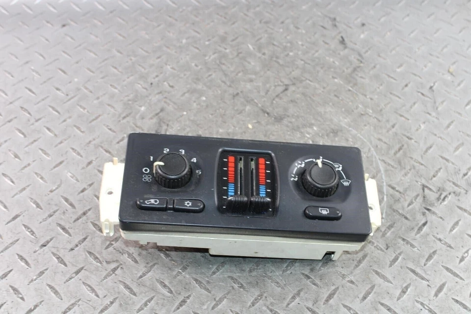 05-07 SILVERADO Manual Dual Zone Heat AC Climate Temperature Control OEM WTY OE Foto 4 de 4