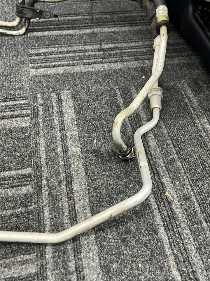 Ram 2500 2019-2022 camioneta transmisión enfriador de aceite 68397154AD Foto 3 de 4