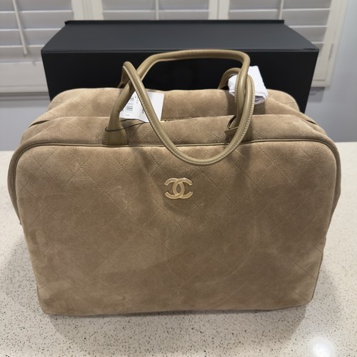 CHANEL SPRING SUMMER 2026 MAXI BOWLING BAG, SUEDE CALFSKIN GOLD TONE, DARK BEIGE