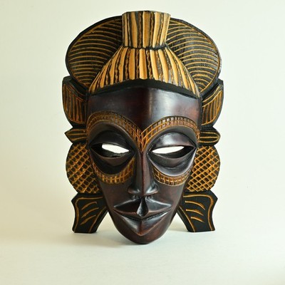 Afrikanische Stammesmaske handgeschnitzt Hartholz 17 cm bicolor Ebenholz Honigoptik Kunst
