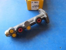 Maître-cylindre de frein Fiat UNO