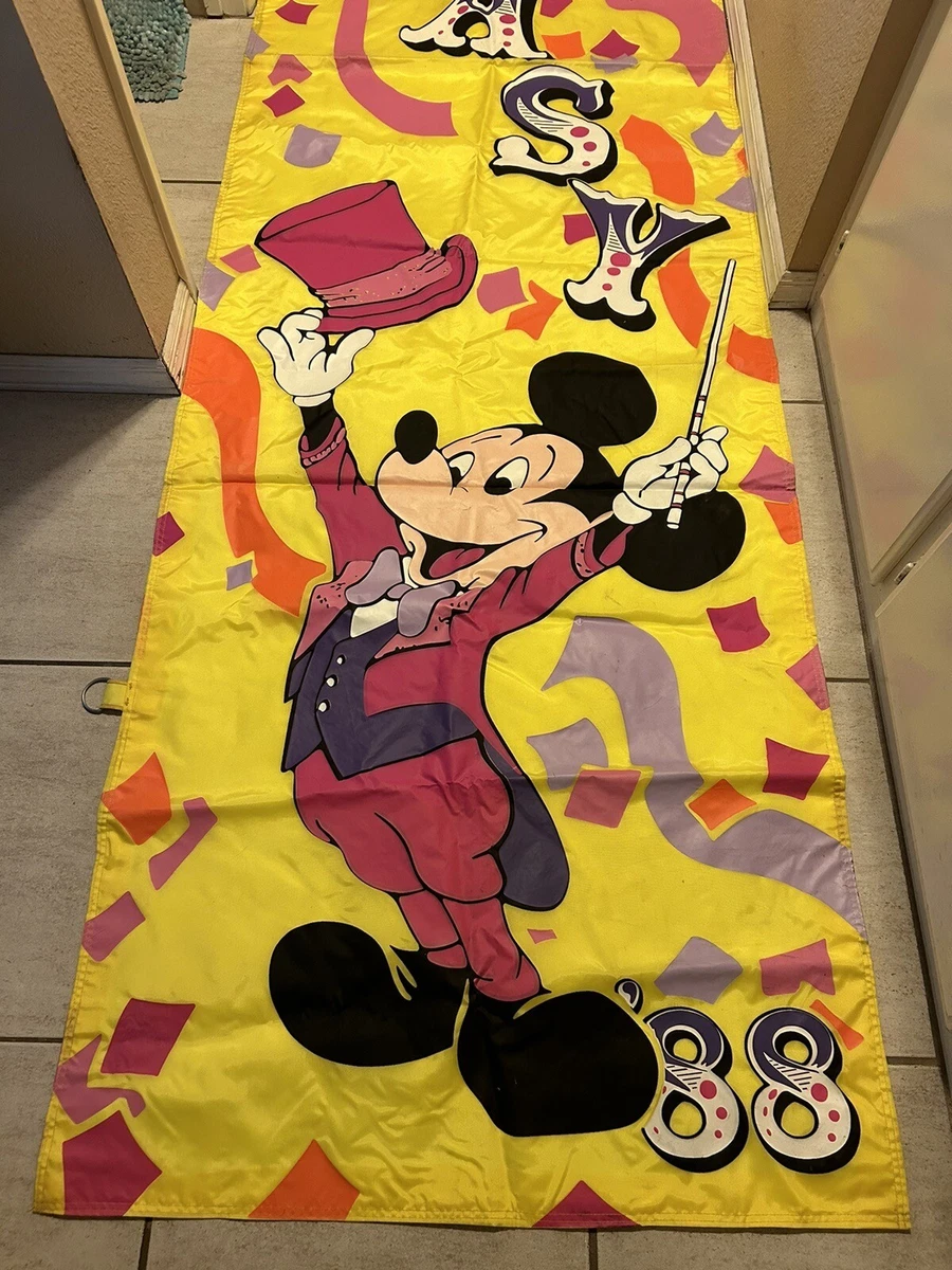 Знаки Mickey Mouse Disney (1968-настоящее время) - огромный выбор