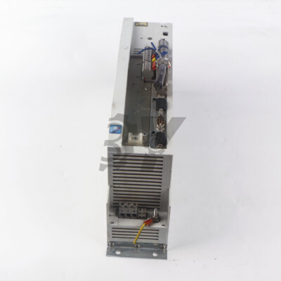 1PCS Lenze EVS9321-CSV003 Servo Drive USED #W1