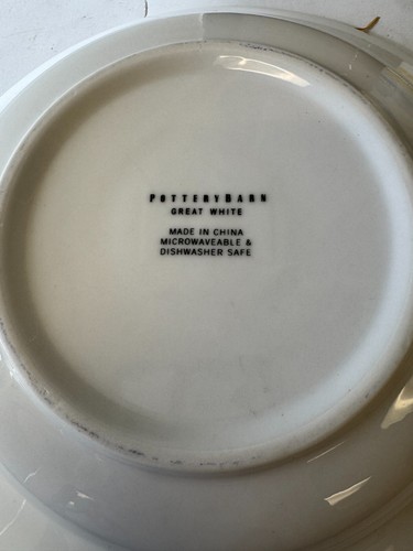 2 POTTERY BARN “ GREAT WHITE” LEMON YELLOW BORDER DINNER PLATES 10,5” - Picture 7 of 9