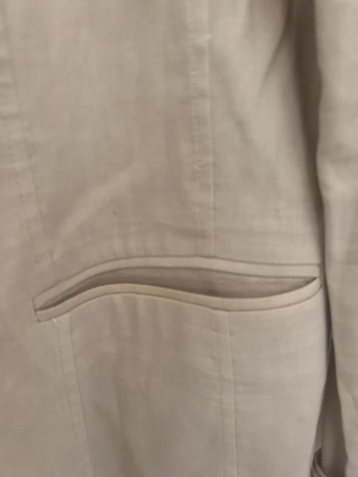 Blazer de lino Elie Tahari, caqui, detalle de hilo en contraste, corto, ajustado, usado en excelente estado Foto 4 de 4