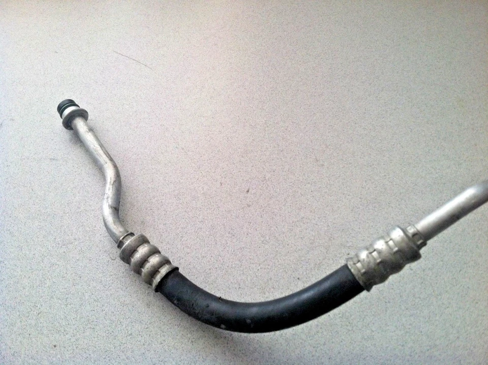 Mercedes-Benz W220 S430 2000-2006 ~ tubería condensadora Foto 2 de 4