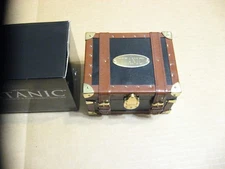 Titanic Trading Card Set n Steamer Trunk Box Leonardo DiCaprio Kate Winslet Nice