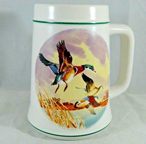De colección Flying Mallard Ducks Vida Silvestre Cerveza Tanque Piedra Hecha Ave Acuática Pato - Imagen 2 de 9