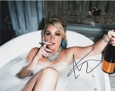 Abby Elliott Sexy Autographed Signed 8x10 Photo COA #J1