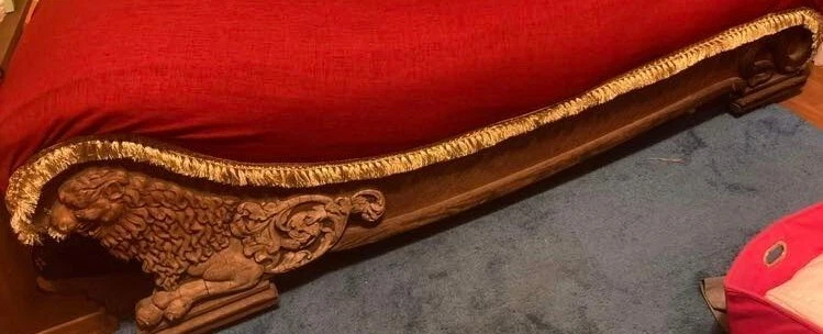 🔥🦁1920s Antique Italian hand carved  Lion Rare Fainting Couch Centerpiece - Image 2 of 2