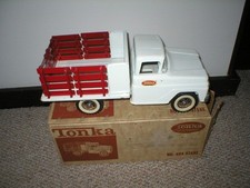 1963 Tonka Toy Generic Rack Farm Stake Truck with Box No. 404