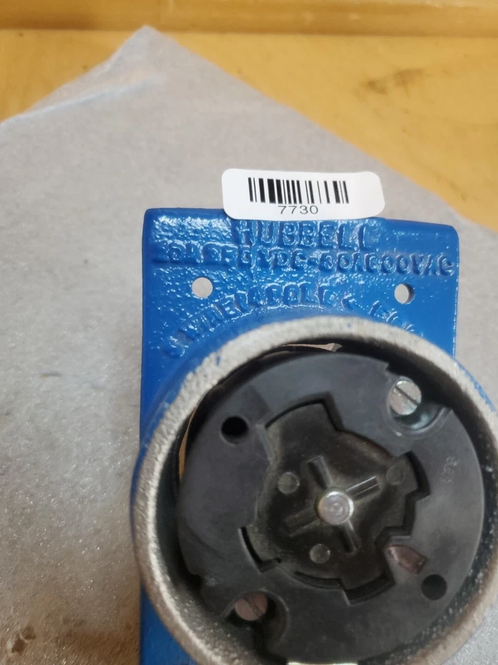 Hubbell Hubbellock, Industrial, D137-01 30A 600V AC, 20A 250VDC We Ship Today - Image 3 of 4
