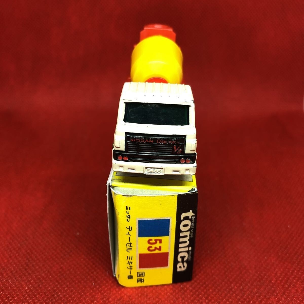 【希少品】TOMICAヨーロッパ輸出仕様 NISSAN CEMENT MIXER Takara Tomy) Tomy 1 X Nissan Diesel Quon Cement Mixer, Metal