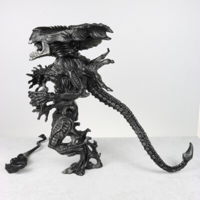 ALIEN 975 とALIEN 975 Chase版 の2体セット JIE STAR JJ9154 Xenomorph Alien Building Blocks Toy Set