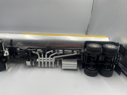 Rare Kenworth W900 1/32 Semi Tractor Trailer Shell Oil Tanker Speedy Power 52813 - Picture 17 of 20