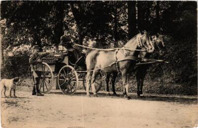 CPA REDONACHATEAU - Hommes chevals (210471)
