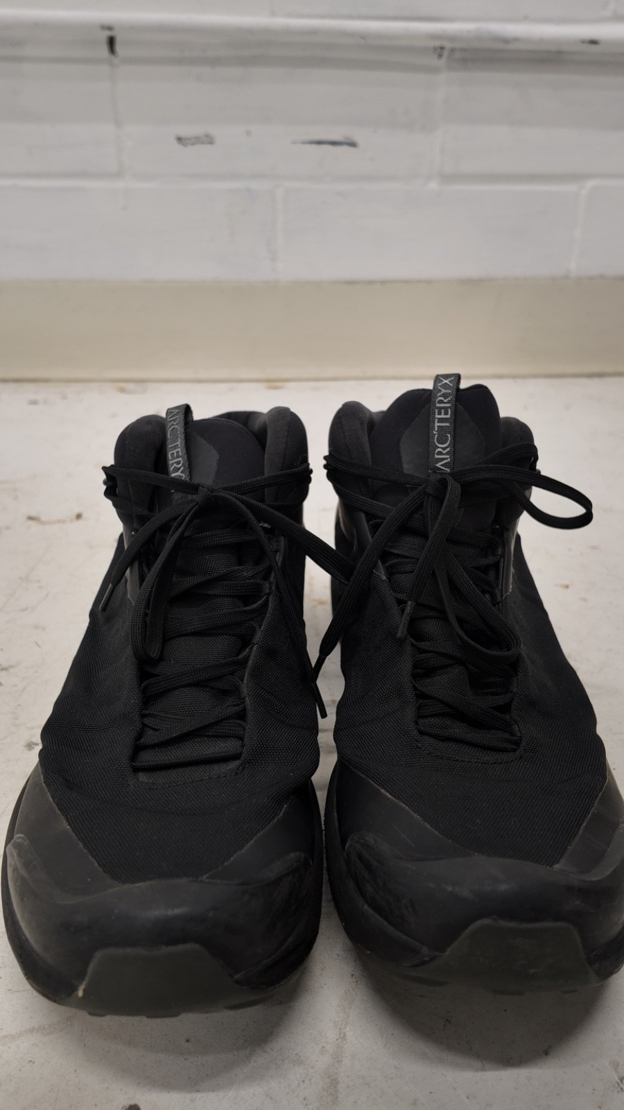 Arc’teryx Performance Shoes - image 3