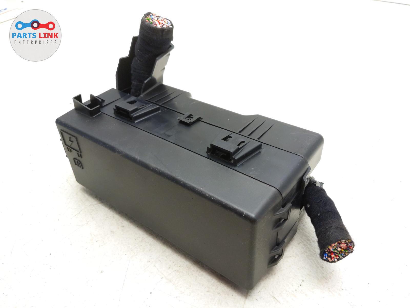 2017-2020 MASERATI LEVANTE REAR RIGHT FUSEBOX POWER JUNCTION RELAY MODULE M161