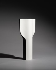 Ritzenhoff “PURE” Sculptural Porcelain Vase Design Wolf Karnagel 30 cm Germany