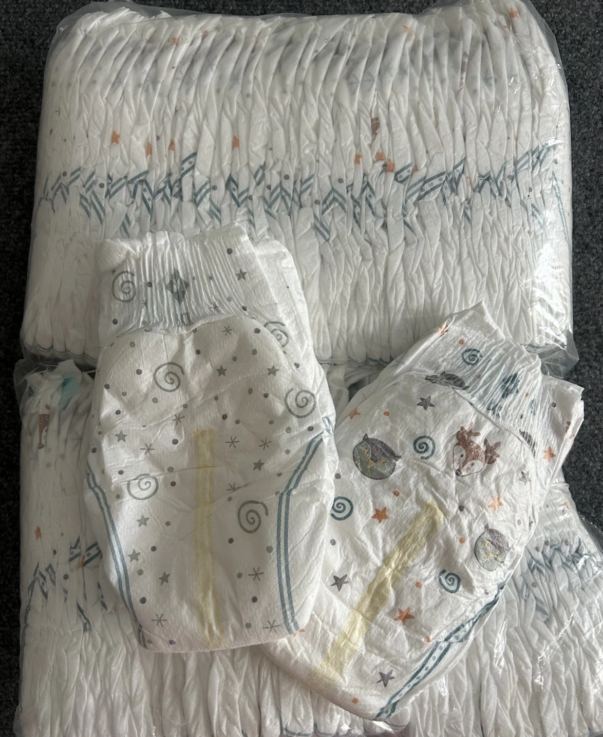 Member's Mark Premium Baby Diapers, Newborn - 70ct . Up To 10lb NWOB