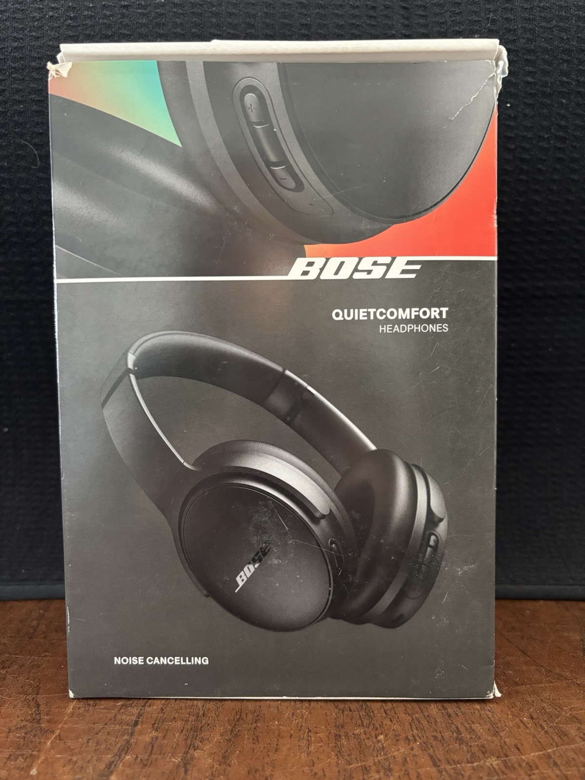 Bose QuietComfort Noise-Cancelling Over-Ear Headphones New In Box-image