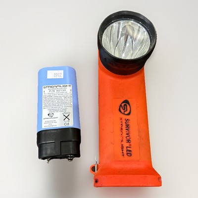 Streamlight Survivor LED Right Angle Flashlight W/Battery 