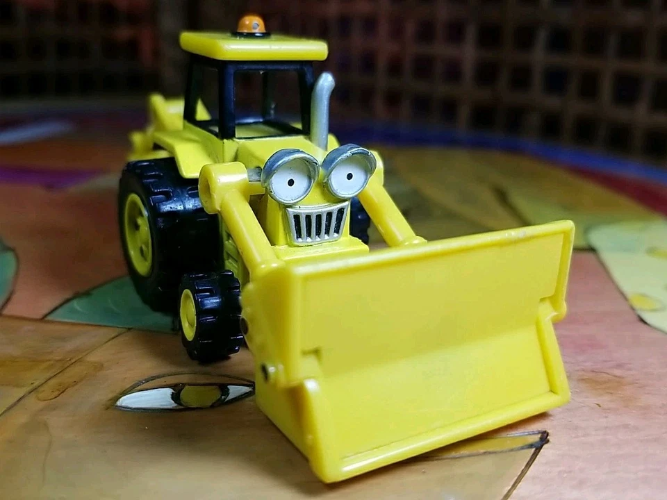 Learning Curve Bob The Builder 2004 Magnet Scoop Digger 1/64 Diecast Loose - Image 4 of 4