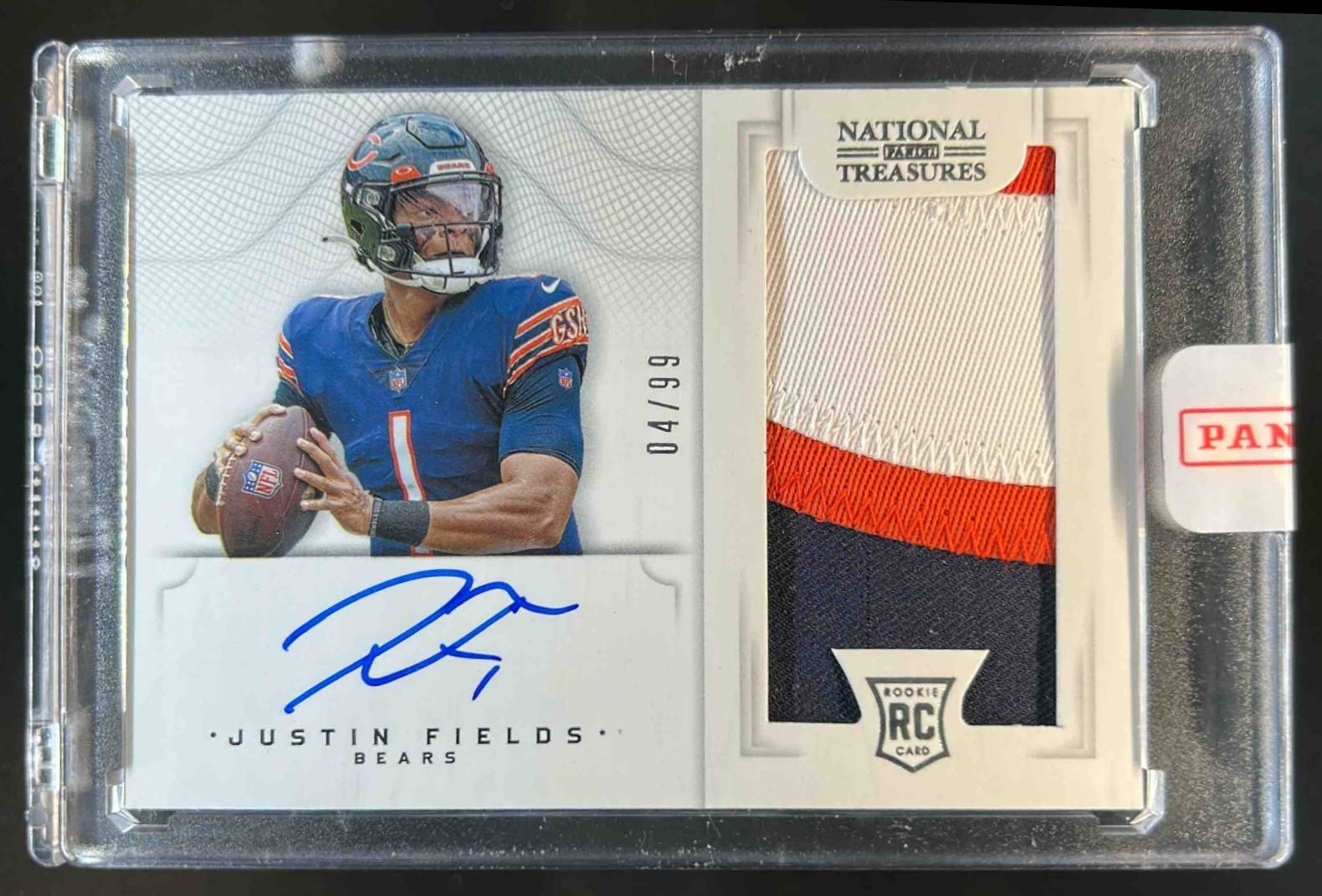 2021 National Treasures Justin Fields Crossover Rookie Patch Auto RC #4/99 Bears