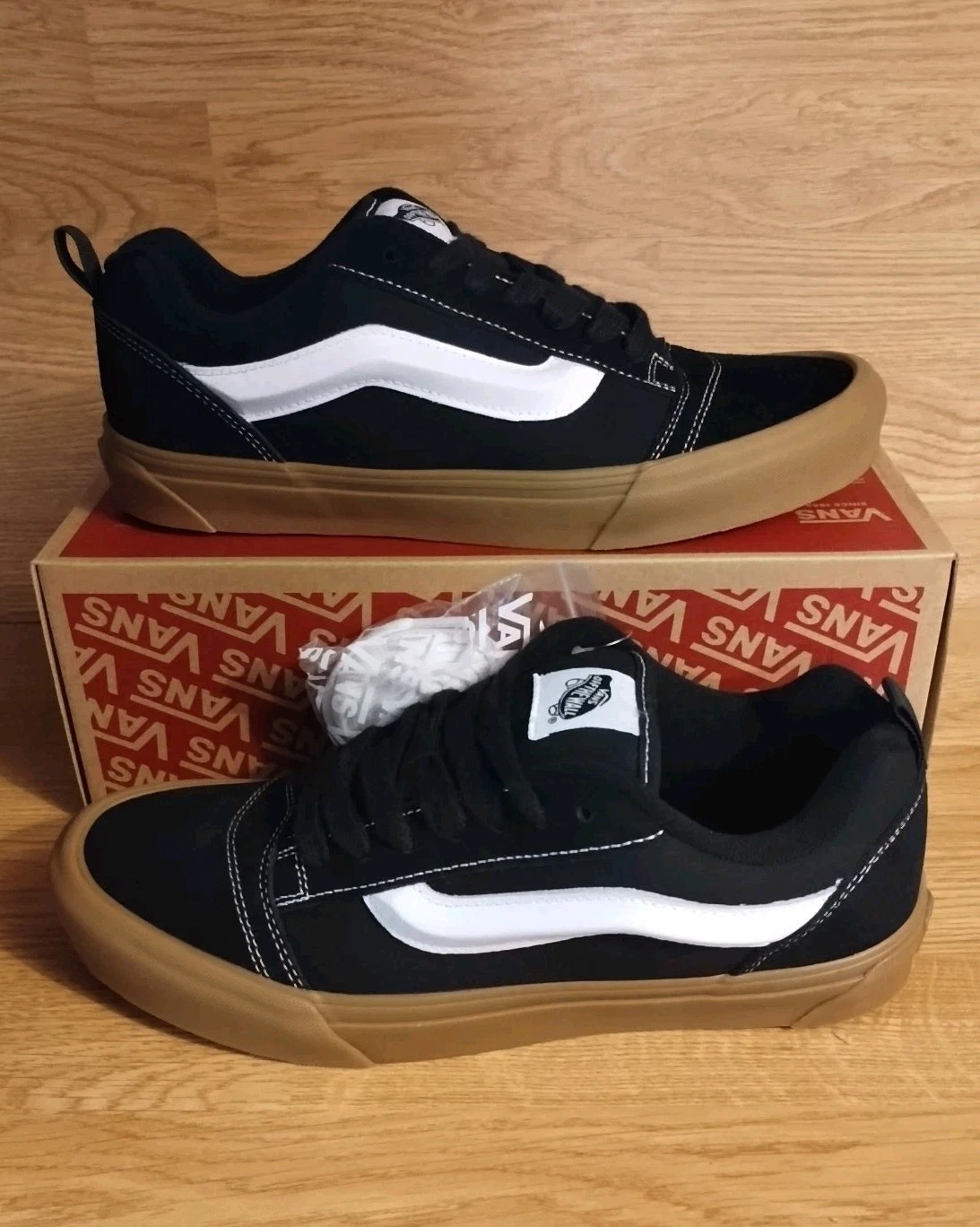 Scarpe sneakers skateboard VANS Knu Skool nero bianco 500714 taglia 10 5 nuove con scatola