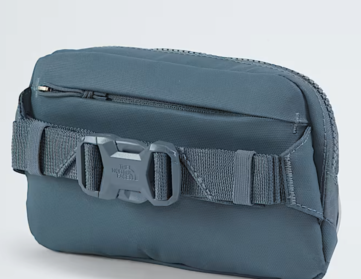 tomo　adidasパンツ+The North Faceバッグ The North Face Waist Bag / Body Bag Terra Lumbar 6L NF0A81EN 4JK MN8 A