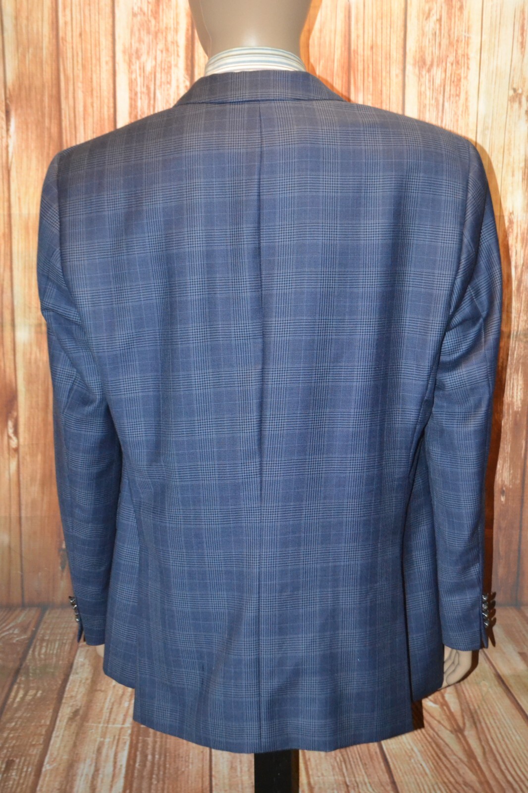 Hugo Boss Men Wool Blue Check 2 Front Metal Button Sports Coat Blazer Sz 46R thumbnail 6