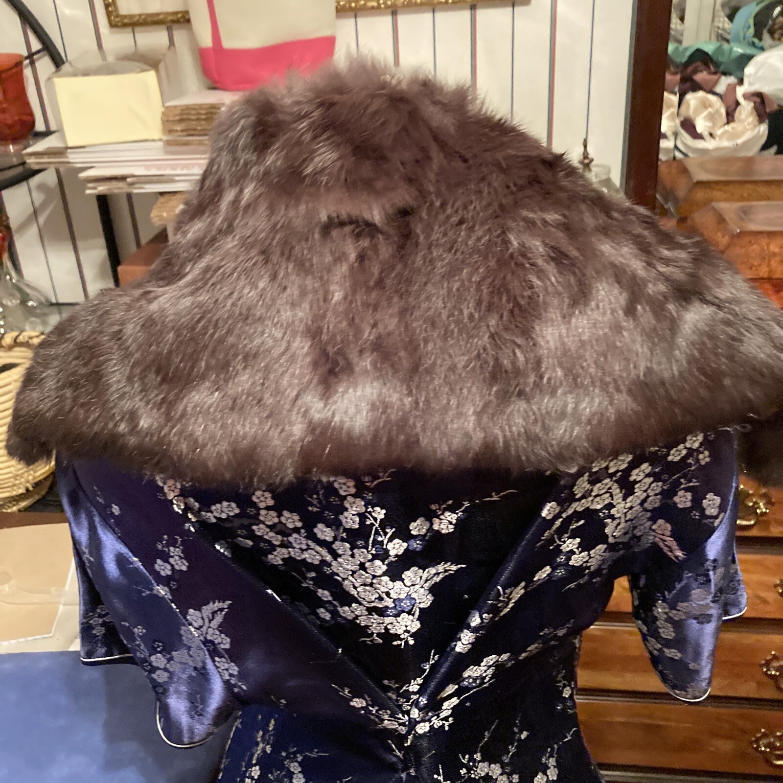 antique rabbit collar brown fur Gold lining 24“ x 7 … Gem