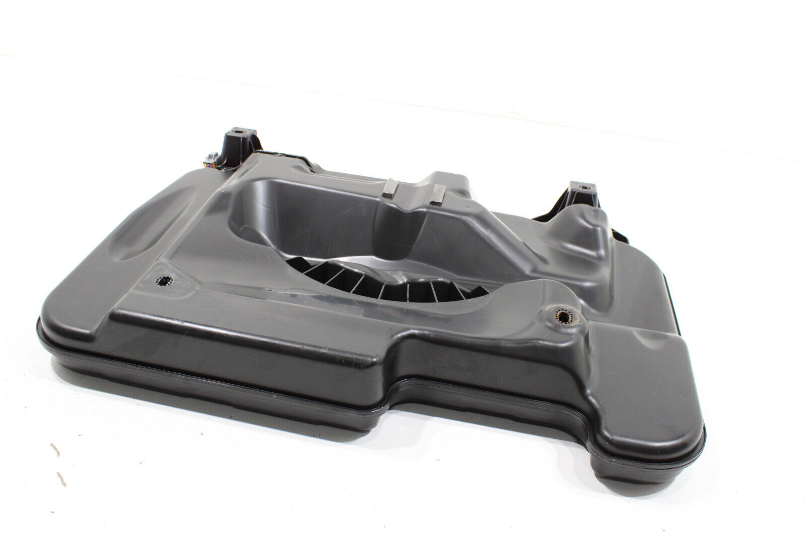 2017 - 2020 MASERATI LEVANTE REAR SUBWOOFER SUB WOOFER SPEAKER OEM