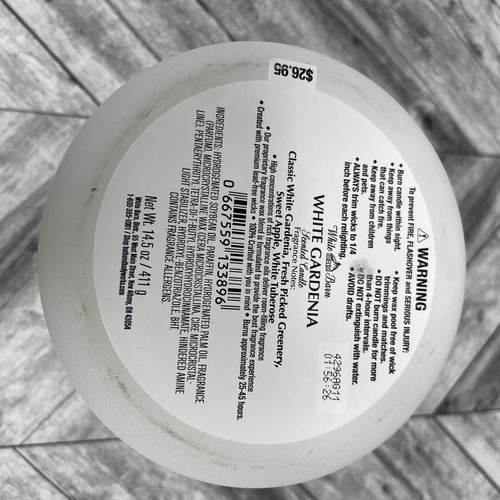 WHITE BARN 3- Wicks Scented Candle From White White Gardenia Scented Soy Wax - Picture 5 of 5
