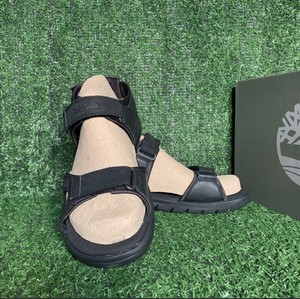 black sport sandals