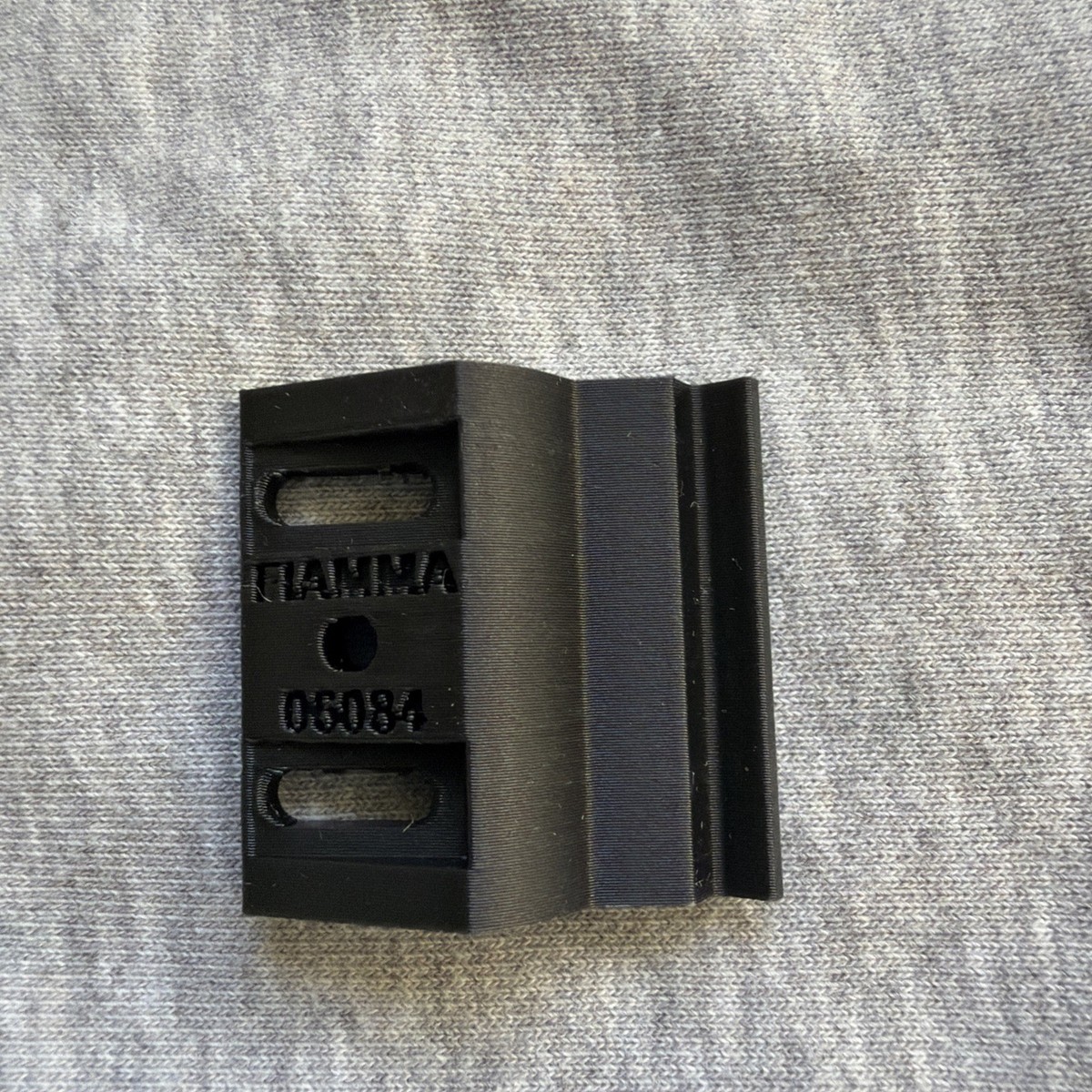 FIAMMA F45/F70 06084/06085 Rafter Support Bracket 98655-542 FIAMMA F45/F70 06084/06085 Rafter Support Bracket 98655-542