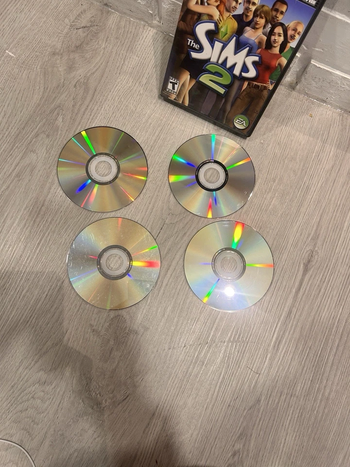 The Sims 2 PC Game 2005 4 disc set complete - Image 3 of 4