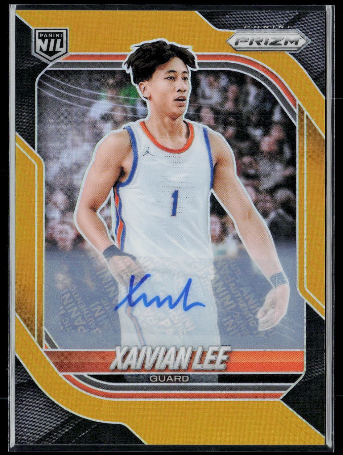 2025/26 Prizm Basketball Xavian Lee NIL Gold Auto /10