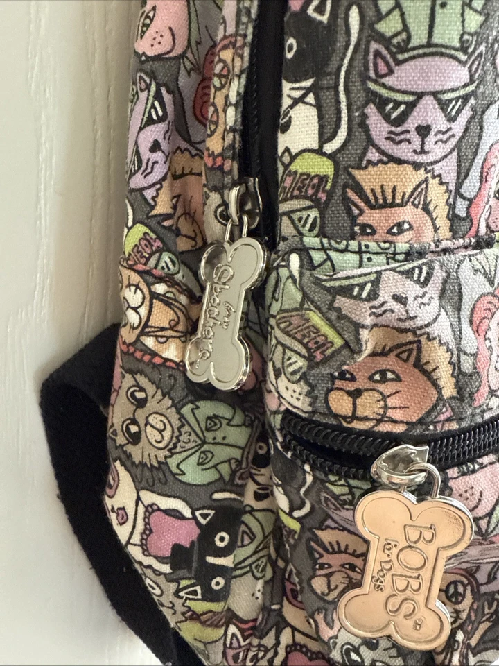 Linda mochila Skechers BOBS con estampado completo gato gatito pequeña correa ajustable Foto 4 de 4