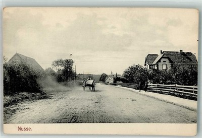 13590308 - 2412 Nusse Dorfstrasse Pferdefuhrwerk Herzogtum Lauenburg LKR