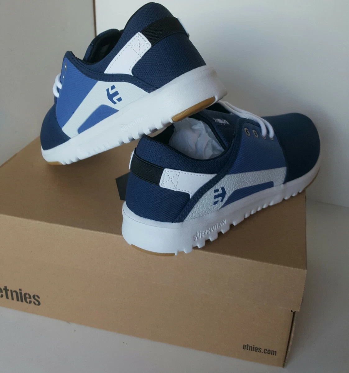 Baby store blue etnies