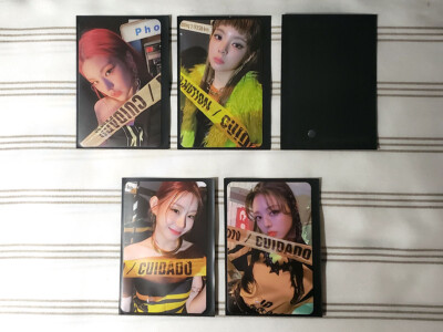 ITZY - GUESS WHO - 4th Mini Album - Official Photocards (Free