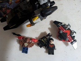 LEGO Batman: Man-Bat Attack 76011, complete set Box Instructions Figures 184 Pcs