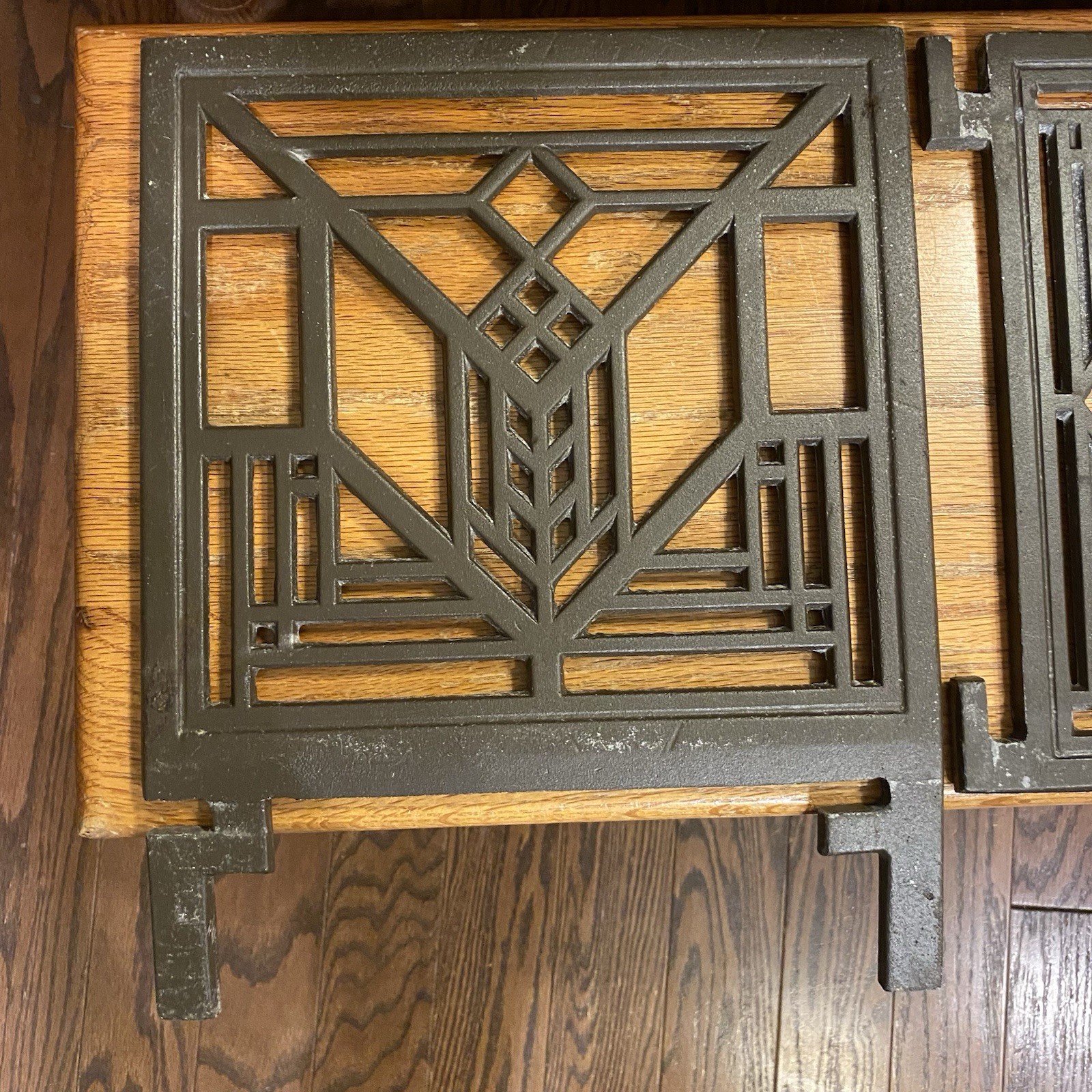 Frank Lloyd Wright Lake Geneva Hotel Design Magazine Rack Cast Iron Metal
