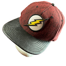 Gorra The Flash D.C Universe Logo Borgoña Ajustable Estilo Retro Borgoña