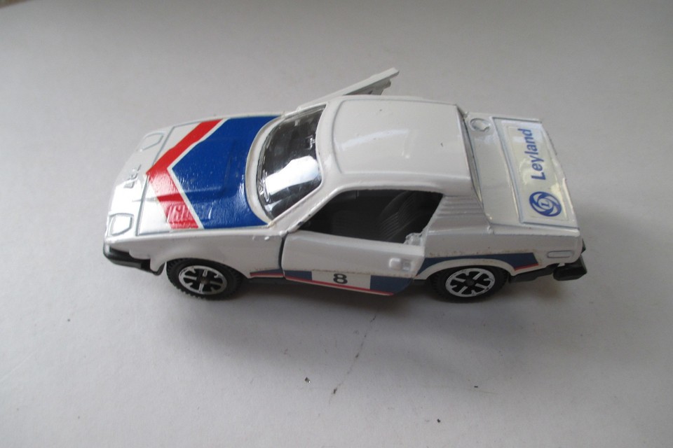 DINKY TOYS N° 211TRIUMPH TR7 Sport Car BOÎTE SEULE SCALE:1/43 EUR 9,99