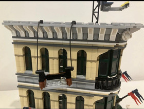 Lego Grand Emporium 10211 Modular Building 100% Complete Creator Expert Set 2010